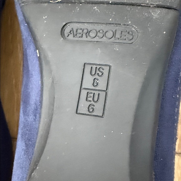 Aerosoles Ballet Flats in Navy Faux Suede - Picture 5 of 5